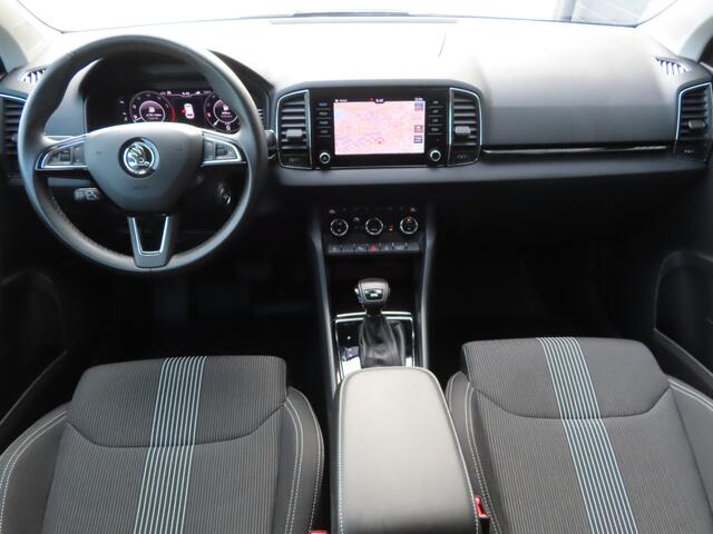 Skoda Karoq 1.5 TSI ACT Style DSG | sportinterieur | trekhaak wegklapbaar | verwamd stuurwiel | verwarmde voorstoelen | adaptive cruise