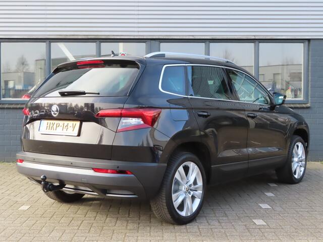 Skoda Karoq 1.5 TSI ACT Style DSG | sportinterieur | trekhaak wegklapbaar | verwamd stuurwiel | verwarmde voorstoelen | adaptive cruise