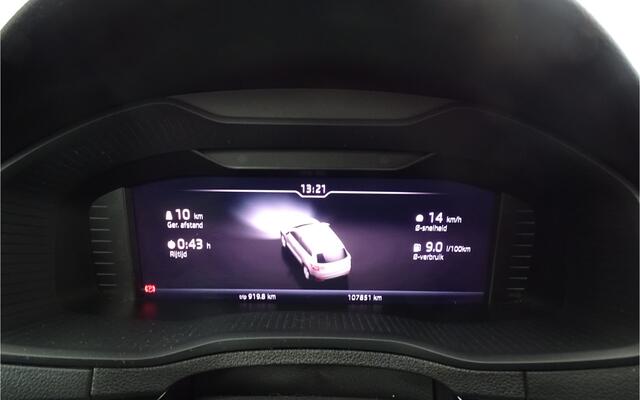 Skoda Karoq 1.5 TSI ACT Sportline Panorama- stoelverw- cruise adaptive- lane ass- carplay- camera-keyless