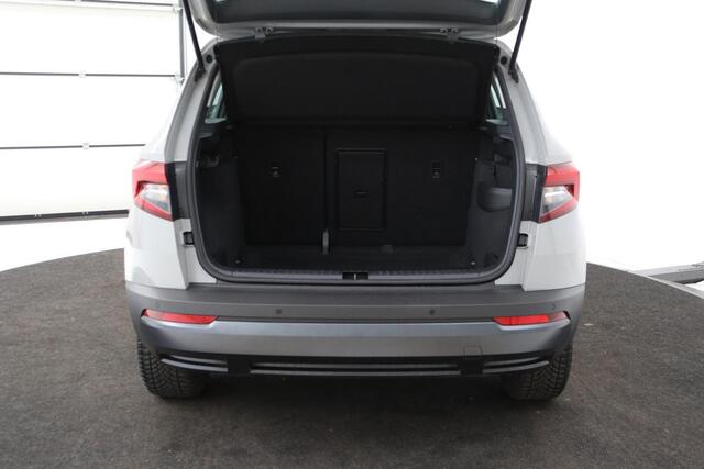 Skoda Karoq 1.0 TSI Ambition | Carplay | Navigatie | Climate control | Parkeerhulp | Cruise control | DAB | Bluetooth