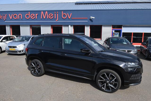 Skoda Karoq 1.5 TSI ACT Sportline Business , TREKHAAK , A UITRIJ CAM ,ST+STUUR VERW , NAVI , CLIMATR ,