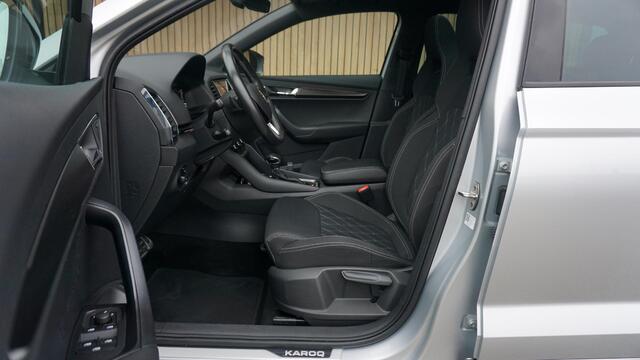 Skoda Karoq 1.5 TSI 150pk DSG Sportline Business Pano.Dak Trekhaak Canton *Black Pack* Virtual Cockpit 19inch LM *NL auto* 123780km!