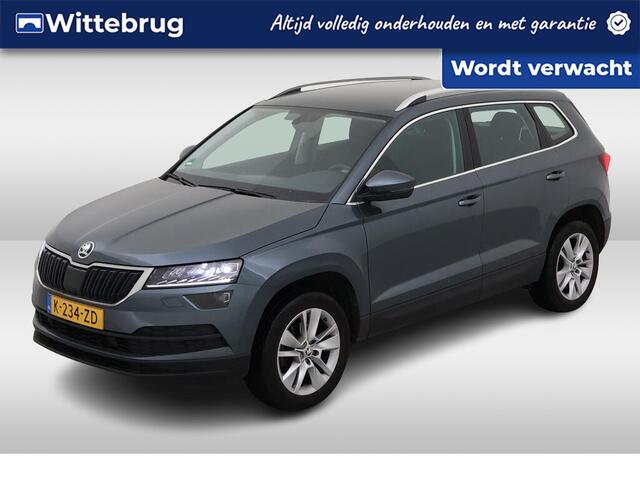 Skoda Karoq 1.0 TSI Business Edition Plus Camera / Navigaie / Parkeersensoren / 17"LMV / LED / Airco (Clima)