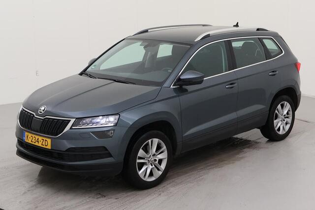 Skoda Karoq 1.0 TSI Business Edition Plus Camera / Navigaie / Parkeersensoren / 17"LMV / LED / Airco (Clima)