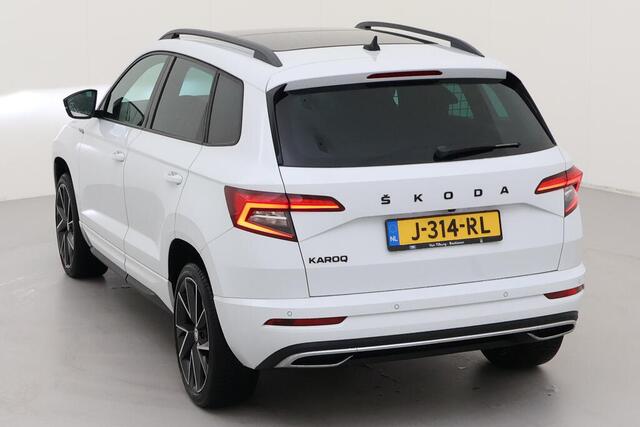 Skoda Karoq 1.5 TSI ACT Sportline Business / Digitaal dashboard / Pano / Zwenkbare trekhaak / Parkeersensoren V+A / App connect / Lichtmetaal 19 inch /
