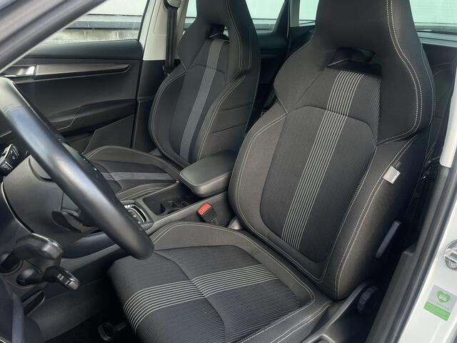 Skoda Karoq 1.5 TSI ACT Style Business | Elek. Trekhaak | LED | Navi | Carplay | Camera