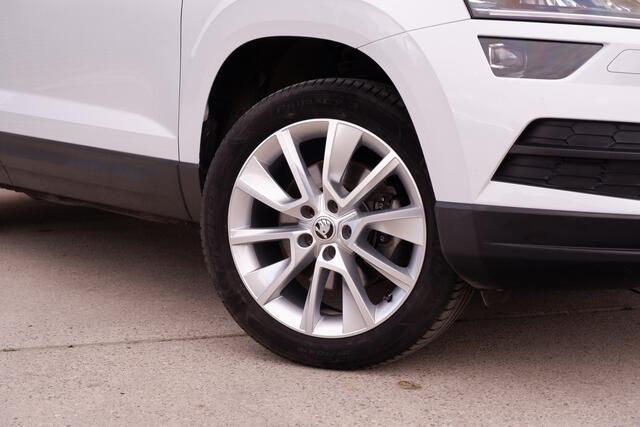 Skoda Karoq 1.5 TSI ACT Style Business | Elek. Trekhaak | LED | Navi | Carplay | Camera