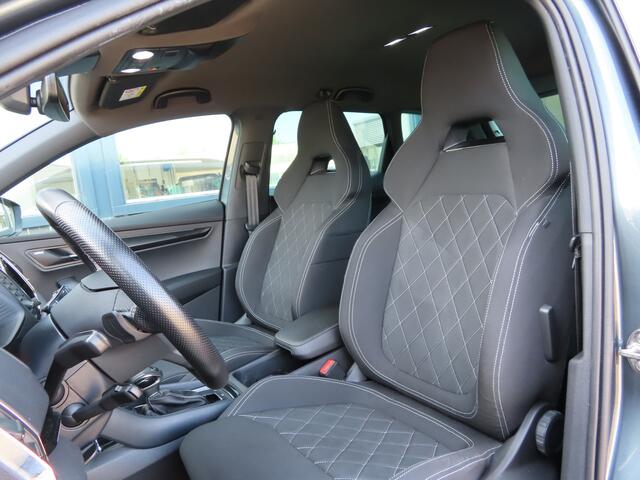 Skoda Karoq 1.5 TSI ACT Sportline Business DSG | trekhaak wegklapbaar | verwarmbare voorstoelen + achterbank | adaptive cruise |