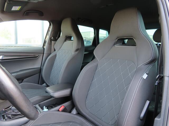 Skoda Karoq 1.5 TSI ACT Sportline Business DSG | verwarmde voorstoelen + achterbank | navigatie |