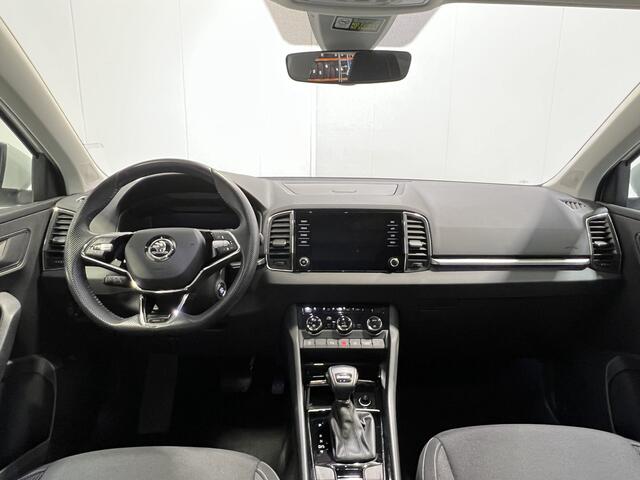 Skoda Karoq 1.5 TSI ACT Business Edition | Android/Apple Carplay | 18" LM Velgen | Elektrisch Glazen Panoramadak | Cruise Control Adaptief | PDC Voor en Achter |