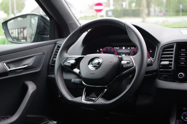 Skoda Karoq 1.5 TSI 150 PK ACT Automaat Sportline BNS, LED koplampen, Elek. Trekhaak, 4 x Stoelverarming, 19" LM Velgen