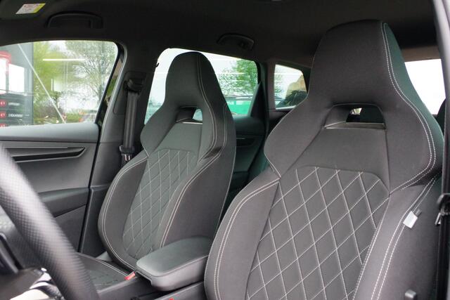 Skoda Karoq 1.5 TSI 150 PK ACT Automaat Sportline BNS, LED koplampen, Elek. Trekhaak, 4 x Stoelverarming, 19" LM Velgen