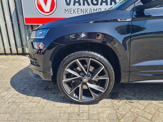 Skoda Karoq 1.5 TSI ACT Sportline Business 19"/Panoramadak/Trekhaak/Stoel + stuurverwarming/Adaptieve cruise/Camera/Elektrische klep