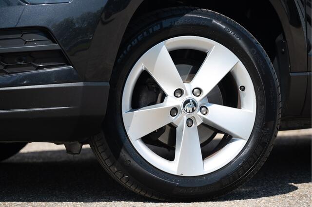 Skoda Karoq 1.5 TSI 150pk DSG Style | Navi | Apple CarPlay | Camera | Elek. Trekhaak | Adapt. Cruise | Stoelverw. V+A