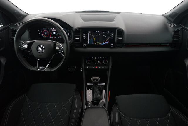 Skoda Karoq 1.5 TSI ACT Business Edition | Trekhaak | Pano