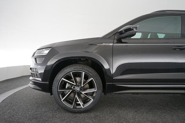 Skoda Karoq 1.5 TSI ACT Business Edition | Trekhaak | Pano