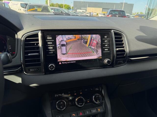 Skoda Karoq 1.5 TSI 150pk Business Ed. Plus - camera - navi - stoelverwarmin