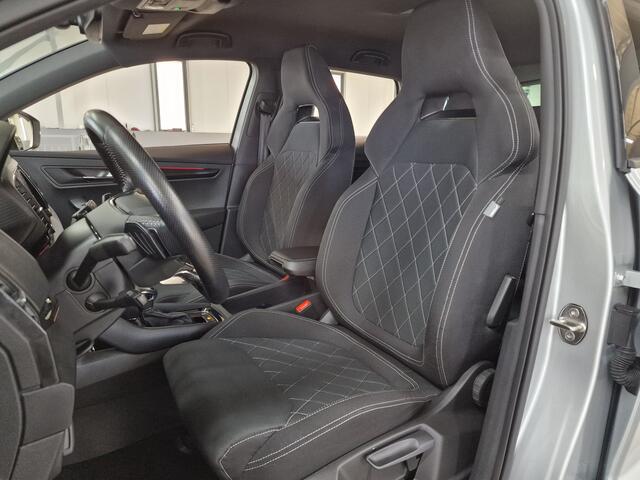 Skoda Karoq 1.5 TSI ACT Sportline Business | LED | Acc | trekhaak |