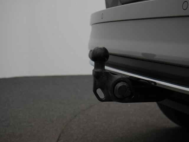 Skoda Karoq 1.5 TSI 150 pk DSG ACT Sportline Business | Trekhaak | Matrix LED | Stoel-/achterbankverwarming | Achteruitrijcamera