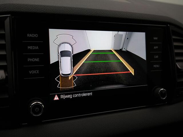 Skoda Karoq 1.5 TSI 150 pk DSG ACT Sportline Business | Matrix LED | Stoel-/achterbankverwarming | Achteruitrijcamera | Apple Carplay / Android Auto