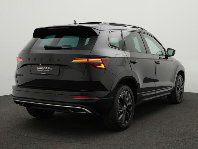Skoda Karoq 1.5 TSI 150 pk DSG ACT Sportline Business | Panoramadak | Trekhaak | Matrix LED | Stuur-/stoelverwarming | Achteruitrijcamera
