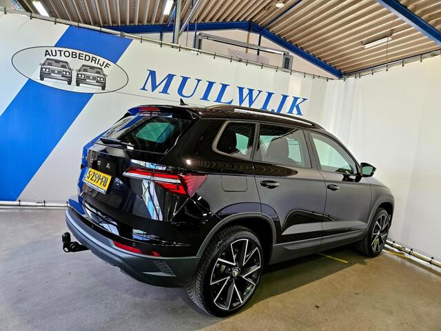Skoda Karoq 1.5 TSI ACT Business Edition / Trekhaak / Panoramadak / NL Auto