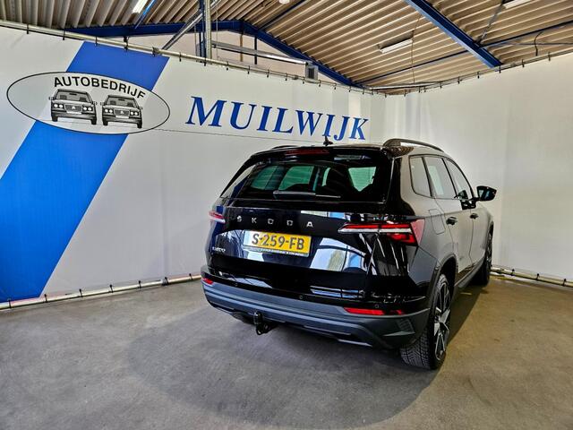 Skoda Karoq 1.5 TSI ACT Business Edition / Trekhaak / Panoramadak / NL Auto