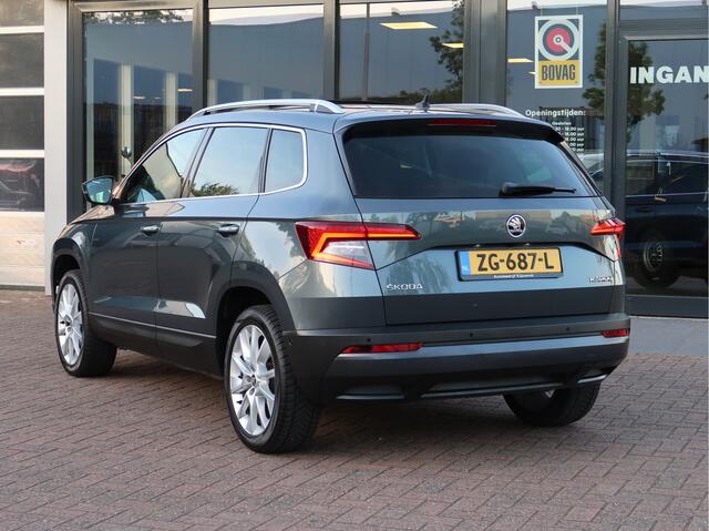 Skoda Karoq 1.5 TSI Style Business | Panoramadak | Trekhaak | Camera |