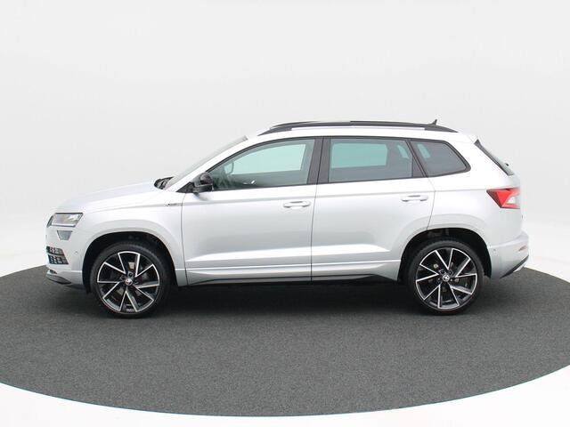 Skoda Karoq 1.5 TSi 150 Pk Automaat Sportline Business | Panoramadak | Trekhaak | Full LED | Camera | 19 Inch | Stoelverwarming | Adaptive Cruise | 42.278 Km!!