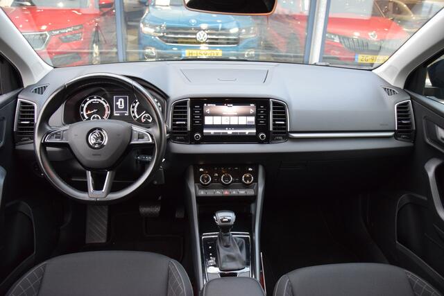 Skoda Karoq 1.5 TSI 150PK ACT Ambition Business DSG Automaat | Rijklaar incl. BOVAG Garantie | Trekhaak | NL-Auto | Cruise & Climate Control | Navigatie | PDC Voor&Achter | Apple Carplay/ Android Auto |