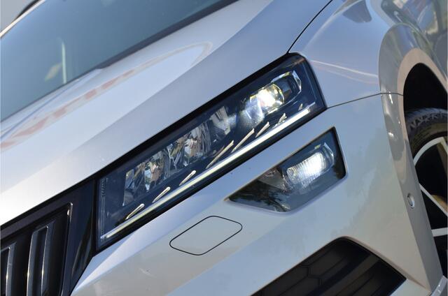 Skoda Karoq 1.5 TSI ACT Sportline CANTON | LED koplampen | a.Camera | Stuur + Stoelverwarming | Virtual cockpit | 19'' LMV