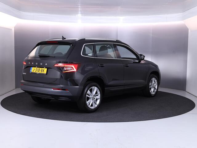 Skoda Karoq 1.5 TSI ACT Business Edition 150 pk Automaat (DSG) | Navigatie | Parkeersensoren | Achteruitrijcamera | Stoelverwarming | LED koplampen |