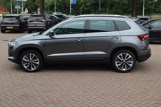 Skoda Karoq 1.5 TSI ACT Business Edition Plus / Trekhaak / Panoramadak / Navigatie / 17'' / Keyless / Virtual Cockpit / DAB / ACC / Full LED Koplampen