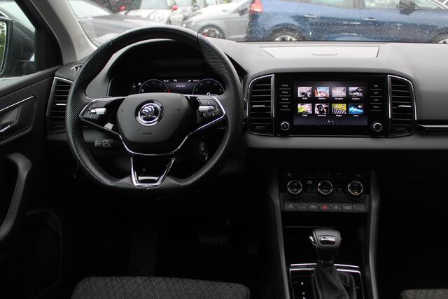 Skoda Karoq 1.5 TSI ACT Business Edition Plus / Trekhaak / Panoramadak / Navigatie / 17'' / Keyless / Virtual Cockpit / DAB / ACC / Full LED Koplampen