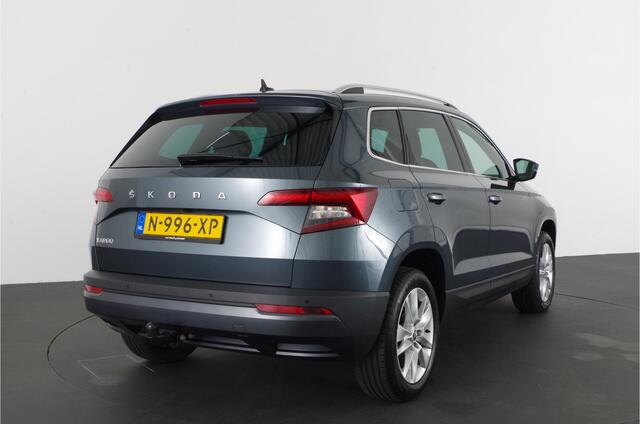 Skoda Karoq 1.5 TSI ACT Business Edition Plus 150pk > Trekhaak/Camera/Adaptive cruise control