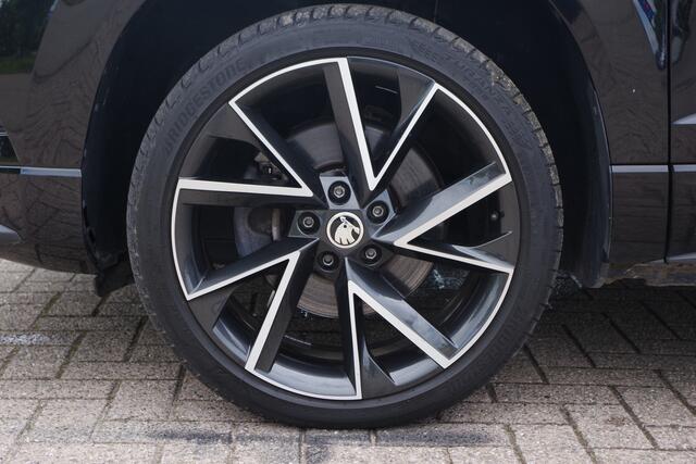 Skoda Karoq 1.5 TSI ACT Sportline 150 PK Automaat BNS, Trekhaak, Keyless, Winterpakket, Camera