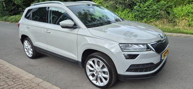 Skoda Karoq 1.5 TSI ACT Sportline Automaat*stoel*stuur verw*cruise *navi