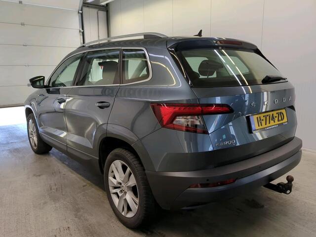 Skoda Karoq 1.5 TSI ACT Business Edition Wegklapbare trekhaak - Keyless entry & Go - Achteruitrijcamera