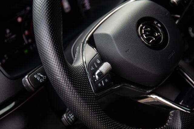 Skoda Karoq 1.5 TSI ACT Sportline Business , Adap. cruise, Trekhaak, Canton Audio,