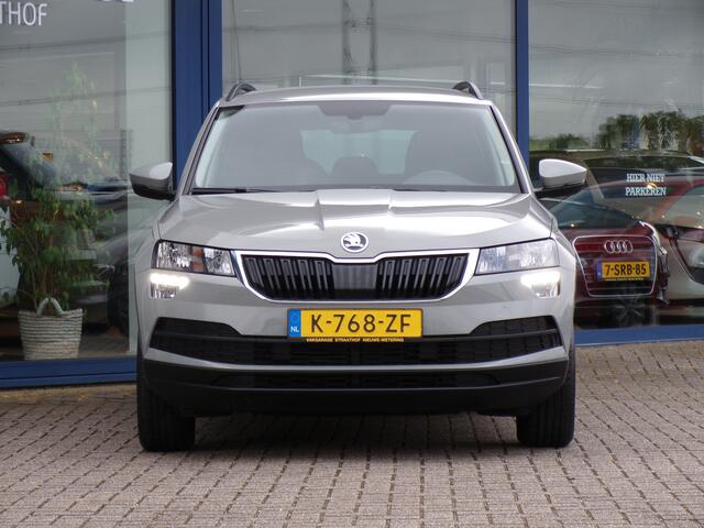 Skoda Karoq 1.0 TSI Business Edition, Carplay + Android Auto / Navigatie / Sensoren / Climate Control / 16'' LMV