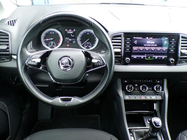 Skoda Karoq 1.0 TSI Business Edition, Carplay + Android Auto / Navigatie / Sensoren / Climate Control / 16'' LMV