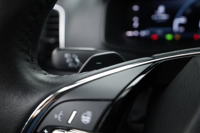 Skoda Karoq 1.5 TSI ACT Style DSG | Navi | Camera | Adapt. Cruise | Stoelverw. | Keyless | Apple CarPlay