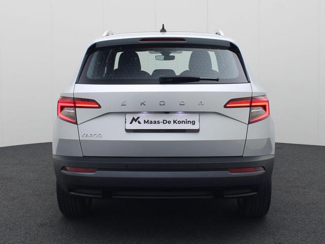 Skoda Karoq 1.5 TSI/150PK DSG ACT Business Edition Plus · Panoramadak · Navigatie · Camera + parkeersensoren · Elek. Trekhaak