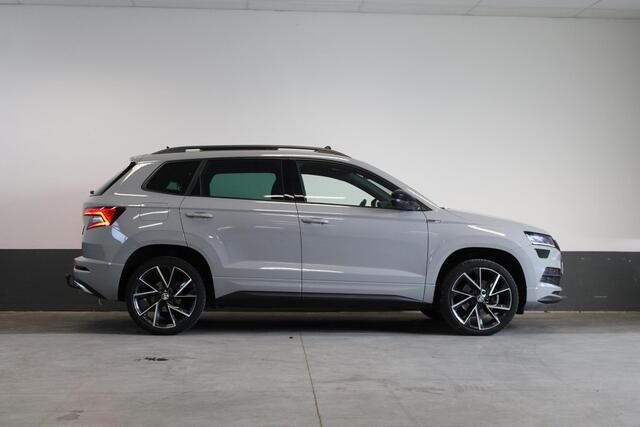 Skoda Karoq 1.5 TSI ACT Sportline Business Panoramadak - Virtual - LED