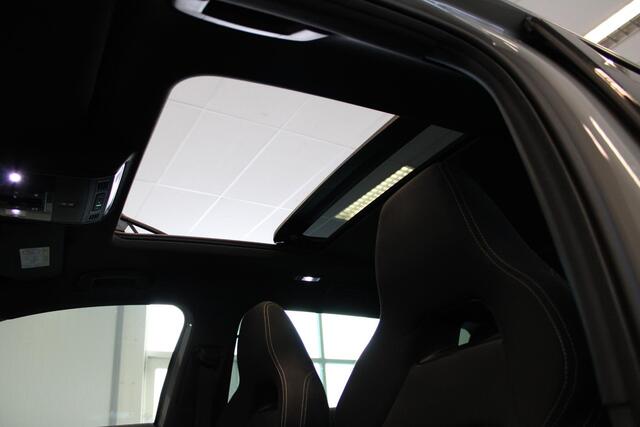 Skoda Karoq 1.5 TSI ACT Sportline Business Panoramadak - Virtual - LED