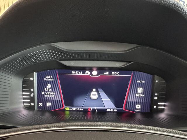 Skoda Karoq 1.5 TSI ACT Sportline Business Panormadak | Trekhaak | Stoelverwarming