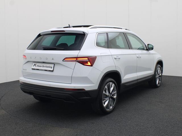 Skoda Karoq 1.5 TSI 150pk DSG ACT Business Edition · Panoramadak · Parkeersensoren + Camera · App-Connect · Garantie t/m 25-03-2028 of 60.000km