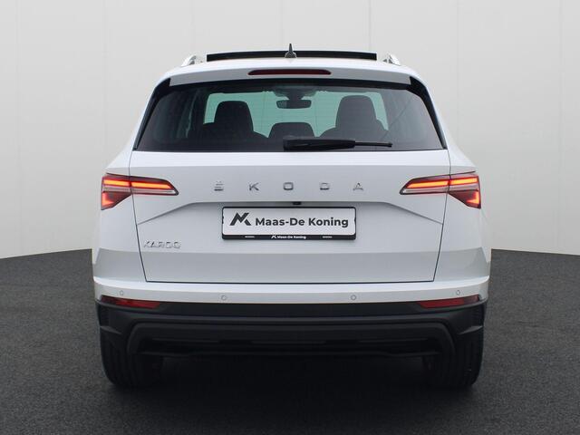 Skoda Karoq 1.5 TSI 150pk DSG ACT Business Edition · Panoramadak · Parkeersensoren + Camera · App-Connect · Garantie t/m 25-03-2028 of 60.000km