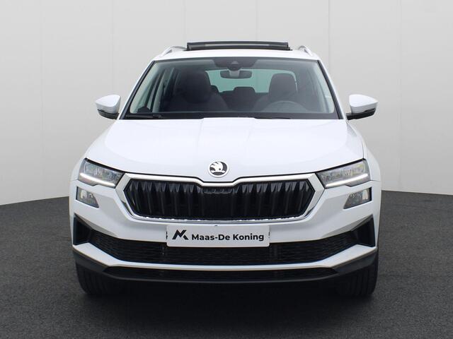 Skoda Karoq 1.5 TSI 150pk DSG ACT Business Edition · Panoramadak · Parkeersensoren + Camera · App-Connect · Garantie t/m 25-03-2028 of 60.000km