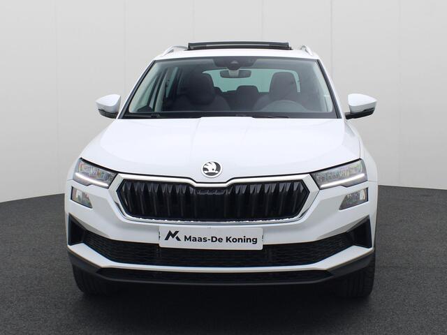 Skoda Karoq 1.5 TSI 150pk DSG ACT Business Edition · Panoramadak · Parkeersensoren + Camera · App-Connect · Garantie t/m 25-03-2028 of 60.000km